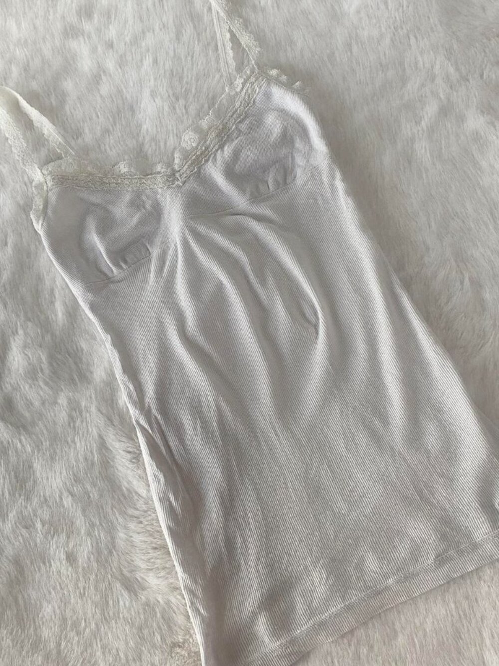 y2k vintage hollister lace cami ♡ - Picture 2 of 5